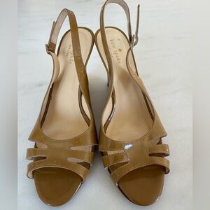 Kate Spade Tan Slingback wedge size 9